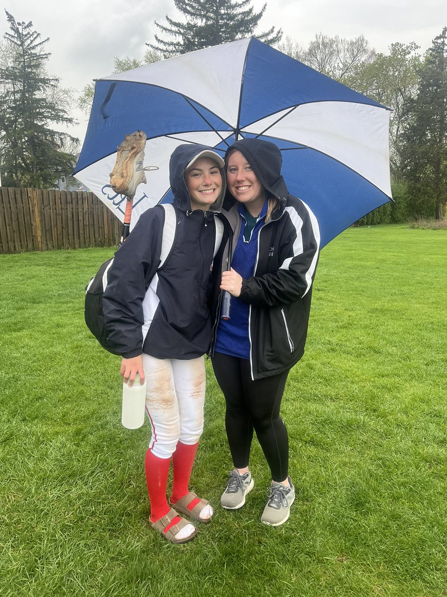 15th stop was windy, cold and wet, but couldn’t miss the chance to watch Keira!! The speedster went 2-3, with a run scored and battled all night in the rain🥶🌧️ We are so proud of you Keira!! #wascoproud