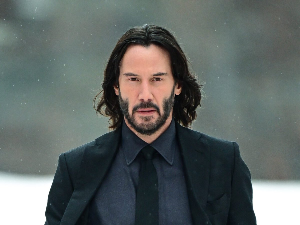 Keanu Reeves is set to star in Ruben Östlund's next film THE ENTERTAINMENT SYSTEM IS DOWN The film will be set on a flight where the in-flight entertainment is down, causing chaos to ensue (via @Variety)