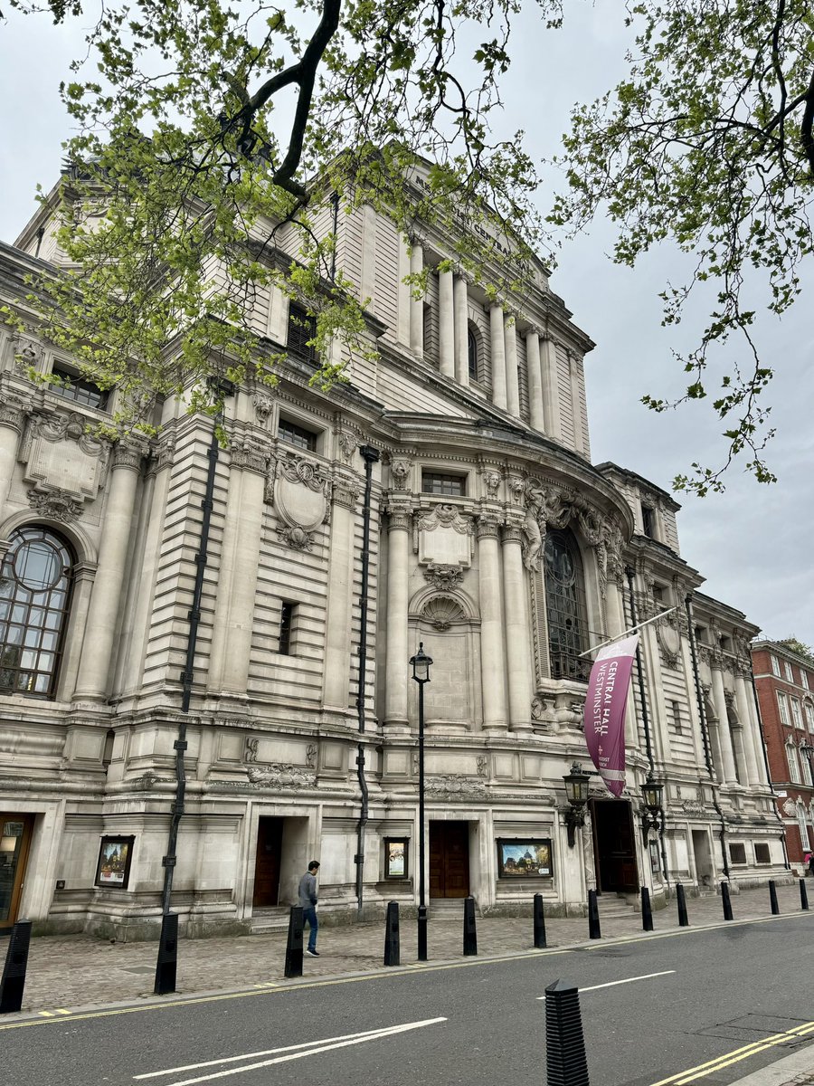 We are looking forward to welcoming all our speakers and guests to Central Hall Westminster tomorrow for the 40th Annual Marathon Medicine Conference. #LondonMarathon #MM40