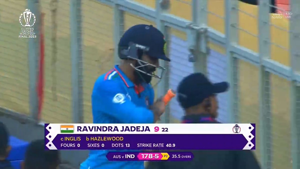 Ravindra Jadeja

For Money 💰           For Country 🙅