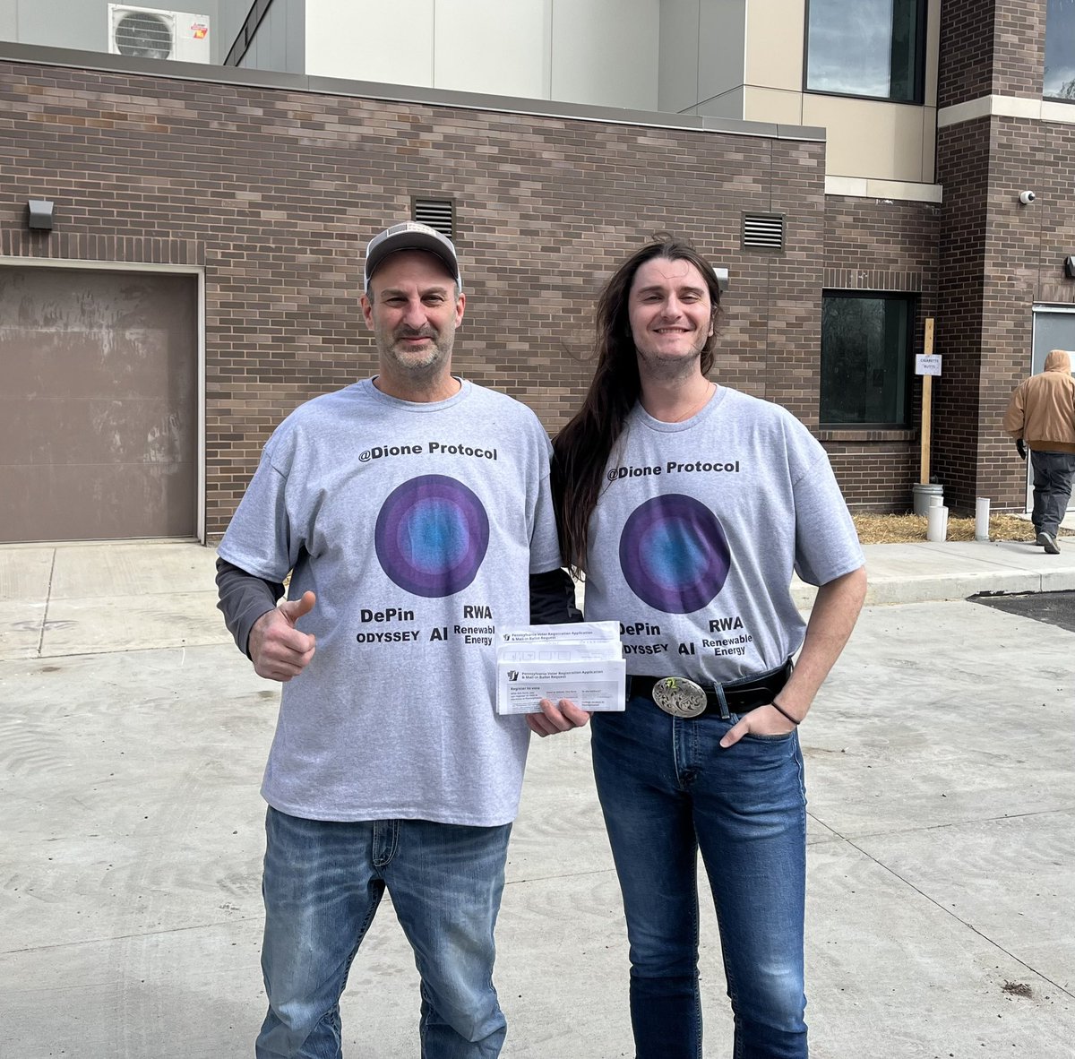 ScottPresler's tweet photo. Please meet Chuck.

I drove an hour to a construction site to register him to vote — he’s never voted before.

Since I registered him, he’s registered 19 other first-time voters.

People will never forget how you make them feel.

Every person has value, agency, & should be celebrated — pour into people. 

Welcome, @pocketrocket_3.