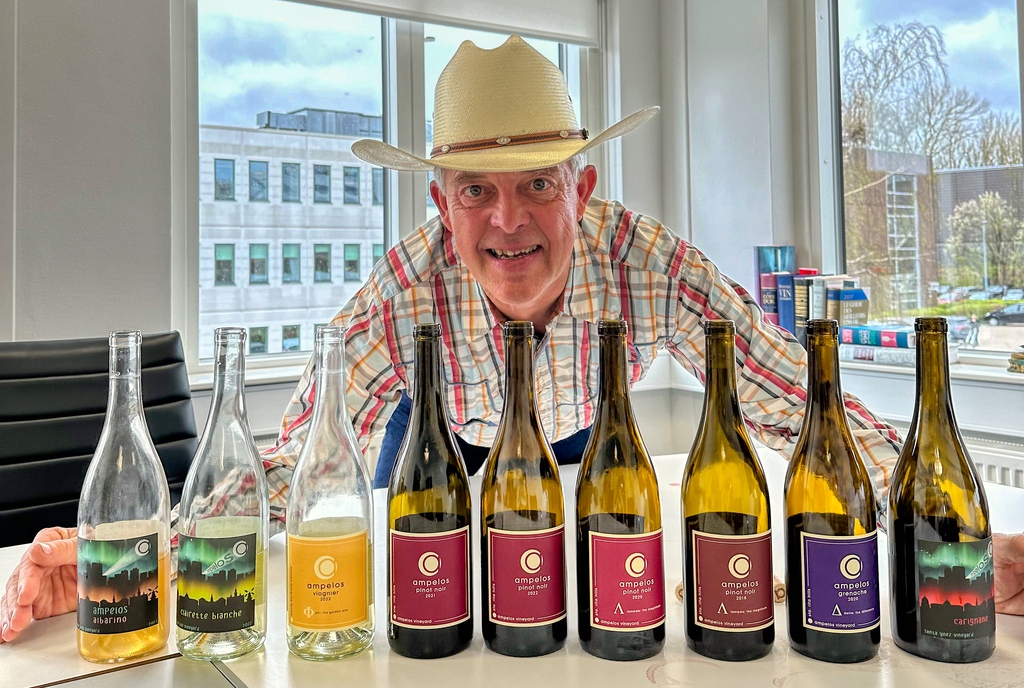 ampeloscellars's tweet photo. Back home in Denmark again!  So nice to be back in my old home town pouring wines, telling stories, hanging out with friends and family and enjoying my most favorite city. https://t.co/Va1MnSDn8S