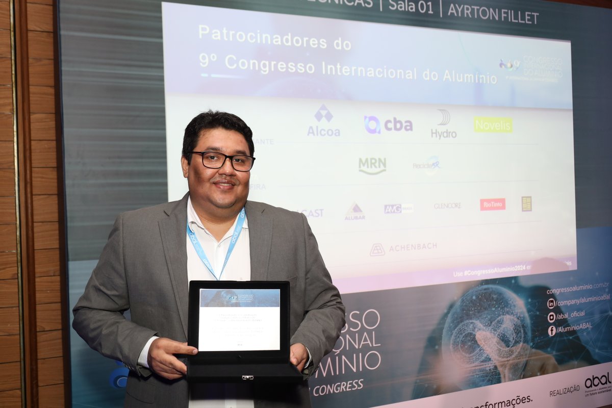 “Juntos, construindo um futuro de infinitas possibilidades e transformações”: este foi o tema do 9º Congresso Internacional do Alumínio. Promovido pela Abal, o evento foi realizado entre os dias 9 e 10 de abril, em São Paulo (SP).

#GrupoAlubar #Alubar #CongressoAlumínio #ABAL