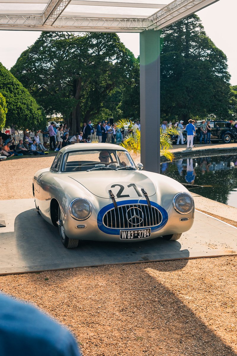 One of the most significant competition cars to wear the three pointed star: the Mercedes-Benz 300SL W194, which won at Le Mans in 1952. Our show will return to Hampton Court from 30th August to the 1st September.

Pic: Charlie B 

Presented by @alangesoehne