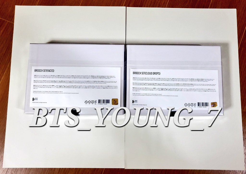 BTS_YOUNG_7's tweet photo. [방탄/BTS] BY BTS 태형 뱃지 브로치 양도

💜 미개봉 미사용

⛔ Taehyung brooch set each 5.0

⛔ Full set : including making log
      and poca 

인증 가능 ⭕ DM 

태형 뷔 태태 김태형 BY BTS taehyung taetae taehyoung kim 뱃지 brooch faces cloud drops layover 연탄 golden seven 3d https://t.co/M2qSt9ixIQ