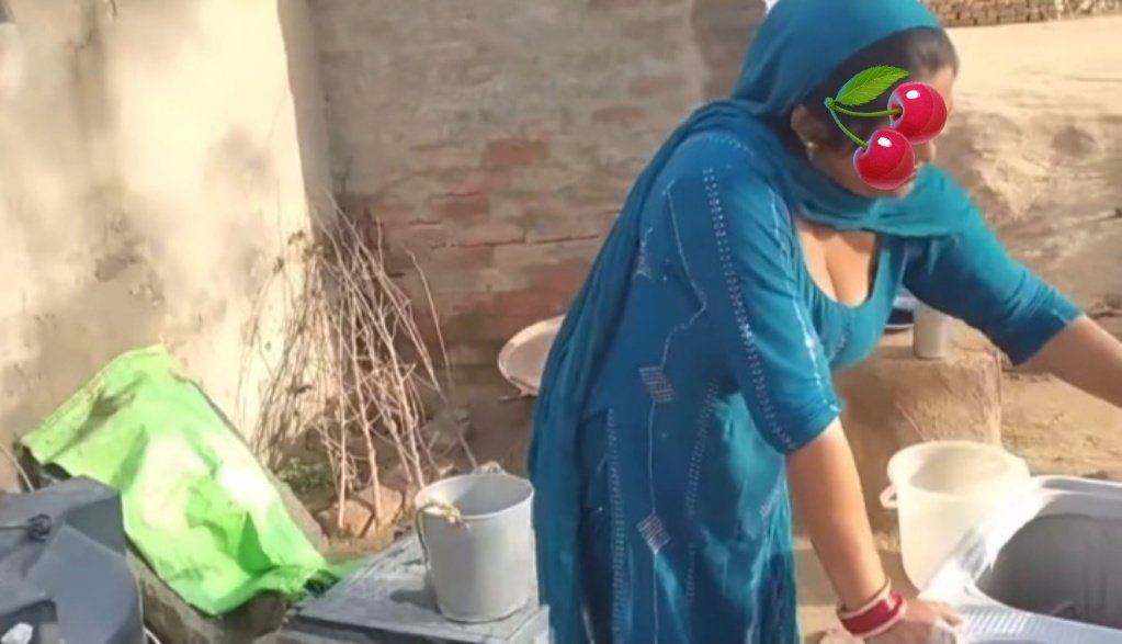 milfLover876's tweet photo. ਮੇਰੀ ਮੰਮੀ ਅੱਜ ਦੁਪਹਿਰੇ ਮਸ਼ੀਨ ਚ ਕੱਪੜੇ ਧੋ ਰਹੀ ਸੀ ਤਾਂ ਮੈਂ ਚੋਰੀ ਫੋਟੋਆਂ ਖਿੱਚ ਲਈਆਂ
mummy da 👙Bra vi dhik reha c White rang da
@_ali97310 @gurwinder973 @SardarniRupind3 @kaurgill99907 @gillpammi002 @Gymlover_21 @mansi404040 @hunk198835 @HaidarKhan18435 @BalvinderRandh2 @vikrampb09 https://t.co/20xFBsk6Gu