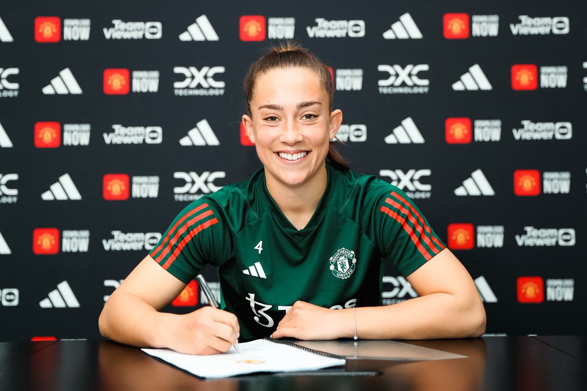 GSWorldwide_'s tweet image. Huge Congratulations to @MayaLeTissier on signing a new 4 year deal at @ManUtd ✍️ Exciting times ahead, good luck Maya 👏

#GSMAGNA〽️