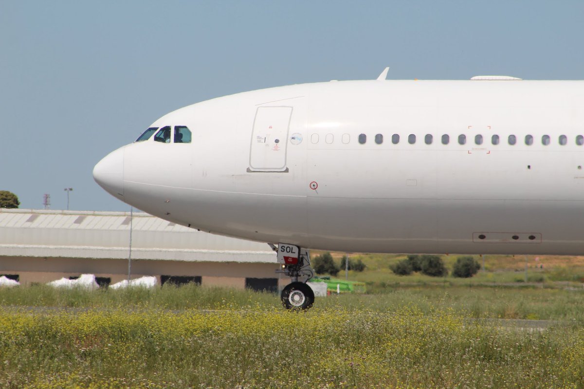 Ayer vino un #Airbus340 desde Lisboa de la compañía <a href="/hifly_airline/">Hi Fly</a> a #ciudadreal