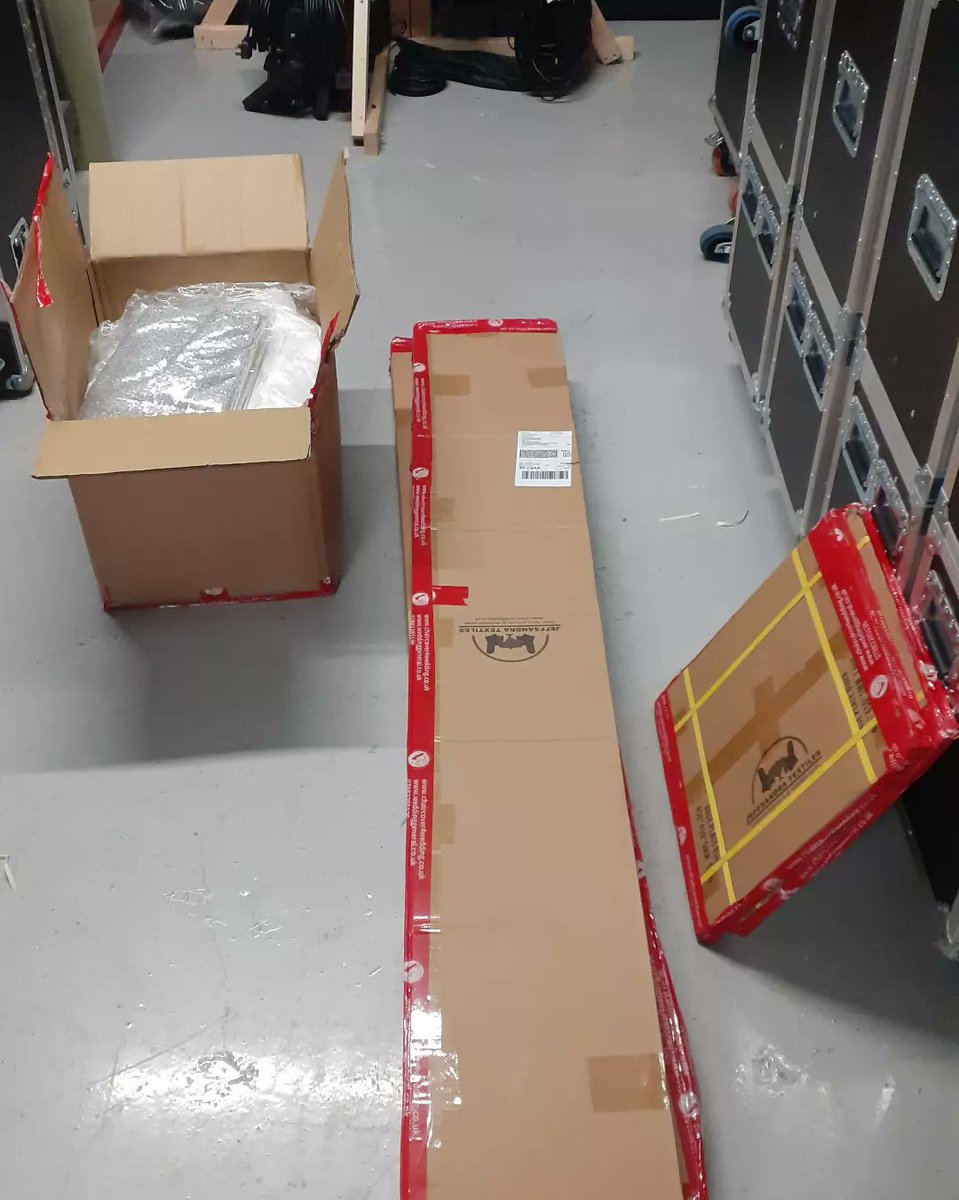 HDHProductions's tweet photo. Events starting confirming we've added more Pipe &amp; Drape with more White drape &amp; Silver Sequin drape to our stock
We've also added another @Philips 24" monitor screen to stock
#newstock #stockalert #screenhire #screenhireuk #pipeanddrape #weddinghire #weddingdrape #weddingdecor https://t.co/gZqHJrhcUj