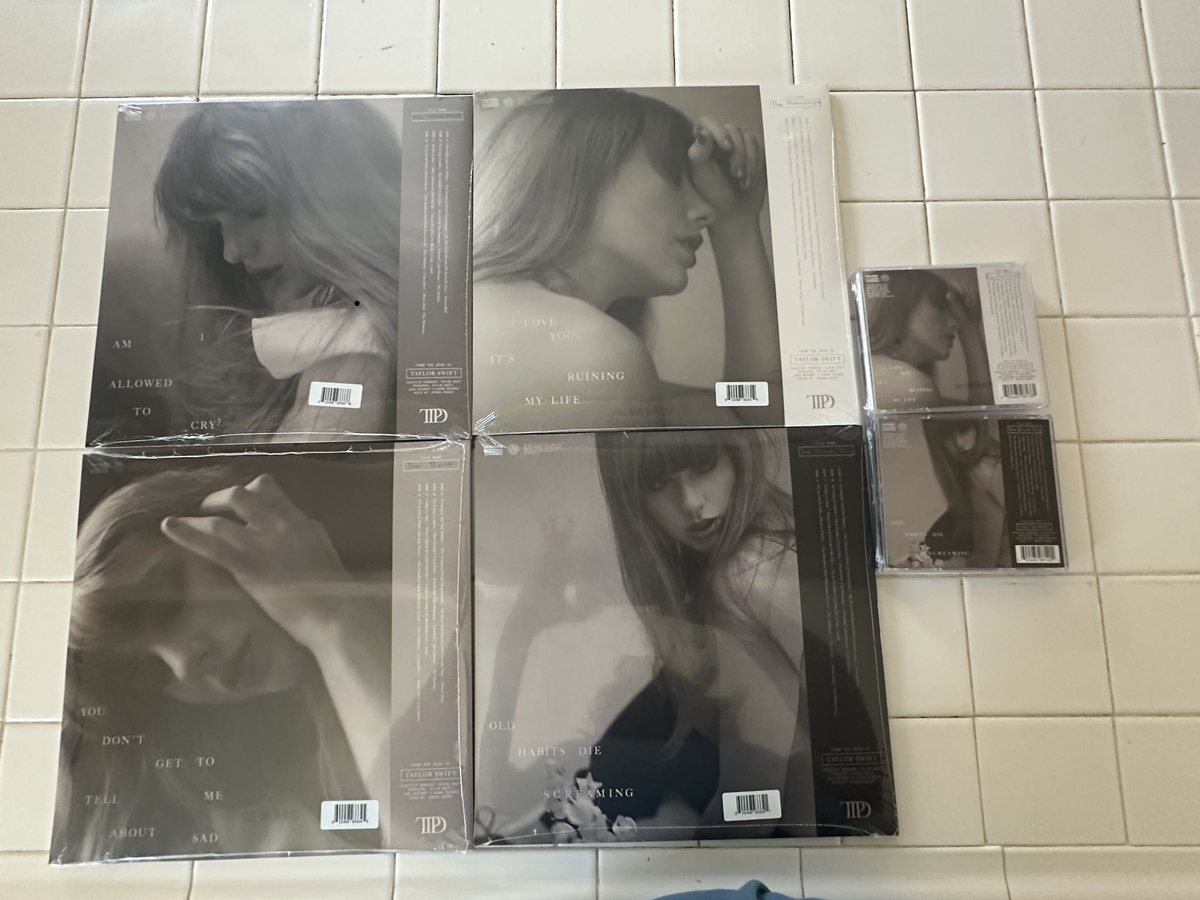 WCS_Midnights's tweet photo. I GOT SOME OF MY TTPD PRE-ORDERS TODAY
#TSTTPD #ttpdmerch #THETORTUEDPOETSDEPARTMENT @taylorswift13 @taylornation13 https://t.co/r7i4orkw74