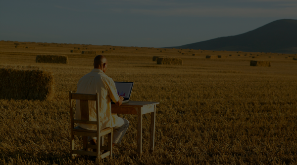 📡Comissão da Câmara aprova auxílio-internet para agricultores. 💰O auxílio-internet terá o valor definido por regulamento do Executivo. 💅A proposta estabelece que seja pago preferencialmente à mulher responsável pela família.