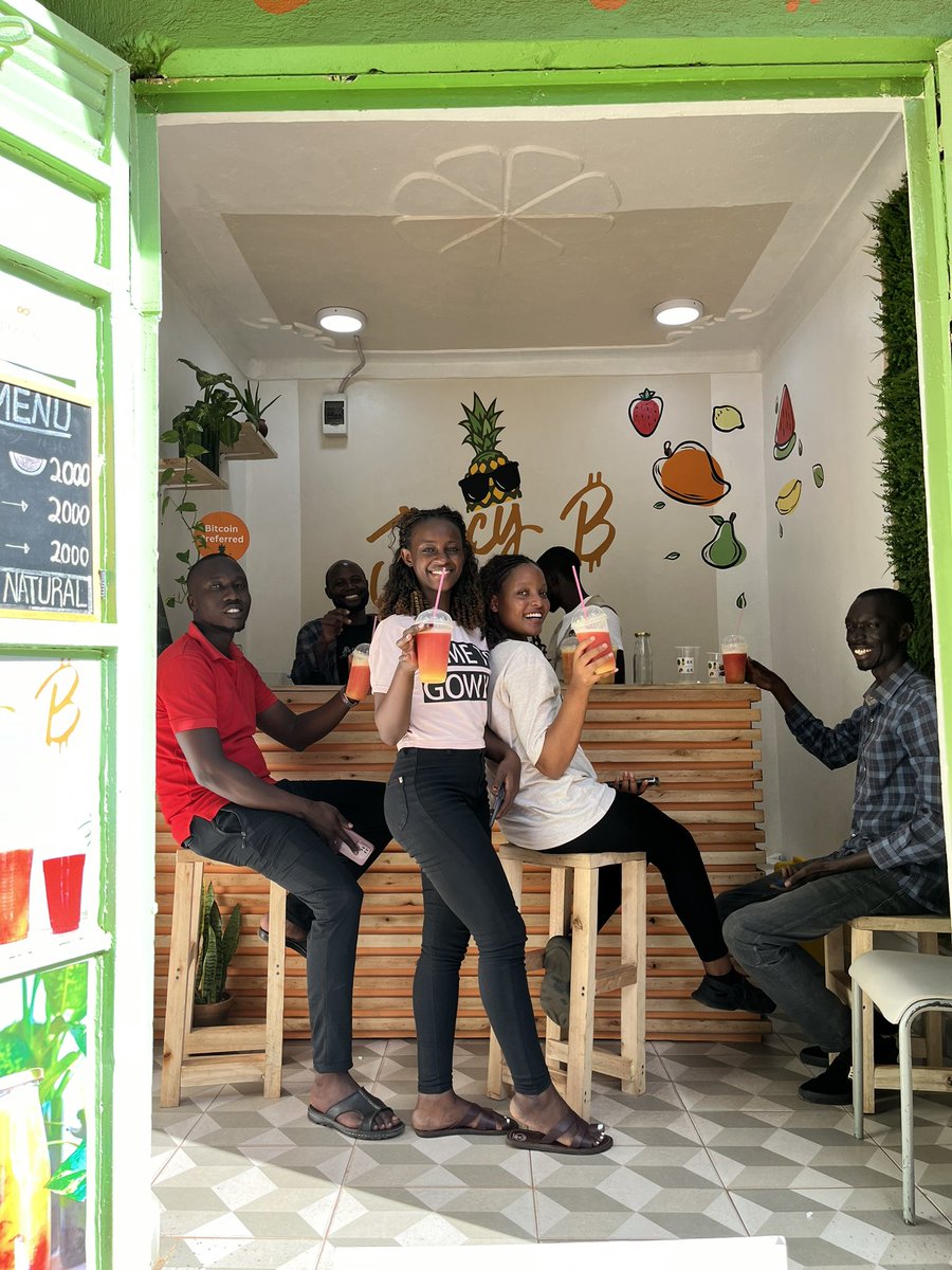 Bitcoin Halving Party 🎉 Started the #celebration from @Juicyb_shop, paid  sats for our juice 🤗 We spreading the #Bitcoin gospel to Jinja City this  #halving at the @Bitnob_official meetup With Bitcoiners on