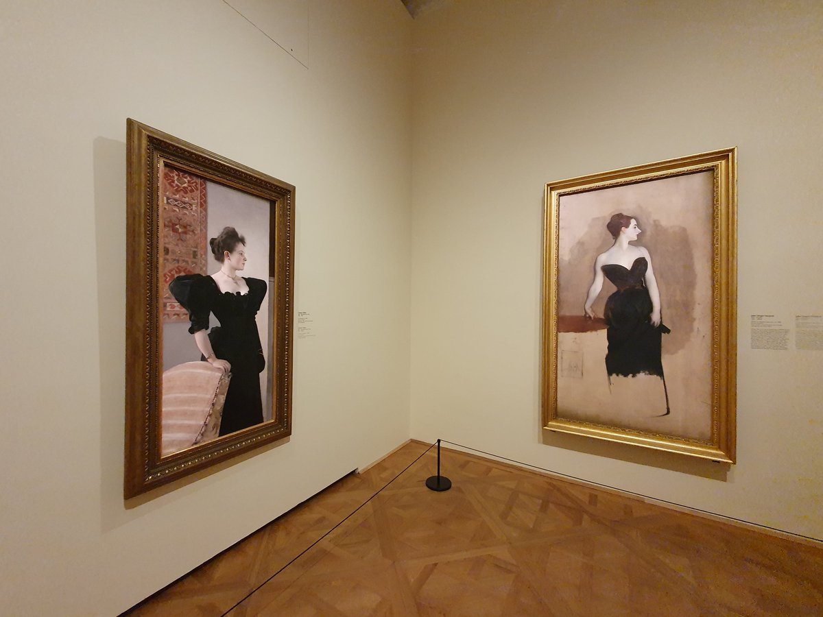 @JaneCaseyAuthor Last year in Vienna's Belvedere in comparison with a Gustav Klimt painting.