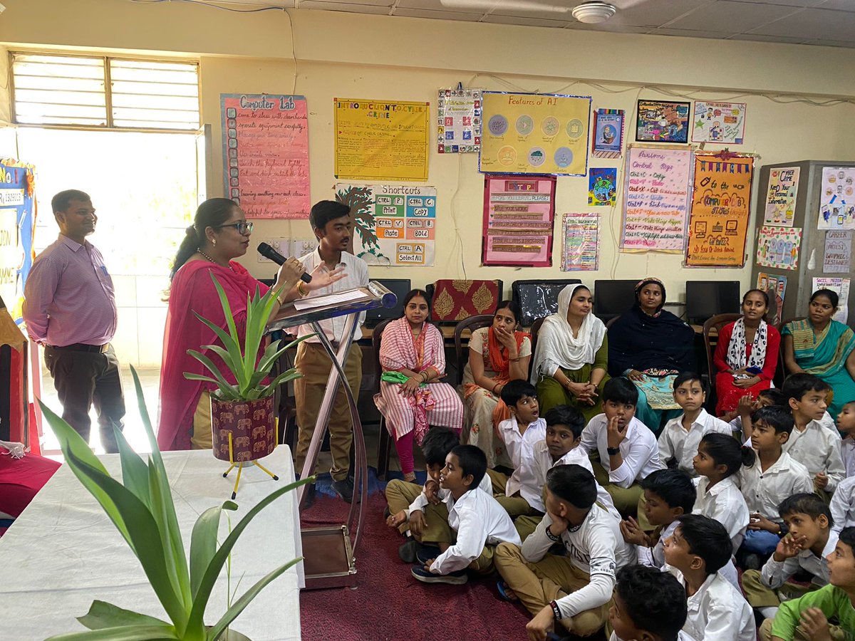 KuldeepSinghPpl's tweet photo. 🪷 
Orientation of Parents &amp; Students...
 
newly admitted in class VI in our Delhi Govt. school...

@LtGovDelhi
@Dir_Education
@ddenorthwesta 
@SMCDelhi 
@SCERT2021 
@ncert 
@AllCBSENews 
@DCPCR 
@EDUCATIONNCPCR 
@GBSSS_1_AN https://t.co/0ywNzdKJv4