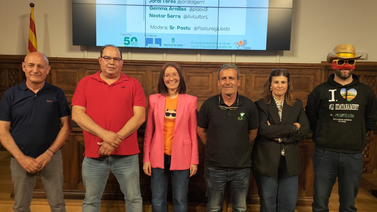 🧑🏽‍🌾📢Com comunicar la tasca pagesa? #LaPagesiaComunica #50AnysUnióPagesos Comencem @GemmaTico , @lo_tractor_rosa @AvicultorL @jordialgerri @PlaOvi5 @PostureigLleida @IEILleida