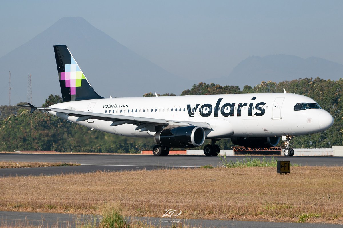 ✈: Airbus A320-232 | N512VL 🇲🇽
🌎: MGGT (GUA), Guatemala 🇬🇹
💺: @viajaVolaris

#Nikon #D3500 #avphotography #AirplanePics #avgeeks #avphoto #loveplanes  #jetphotos #AirplanePictures #PlaneSpotters