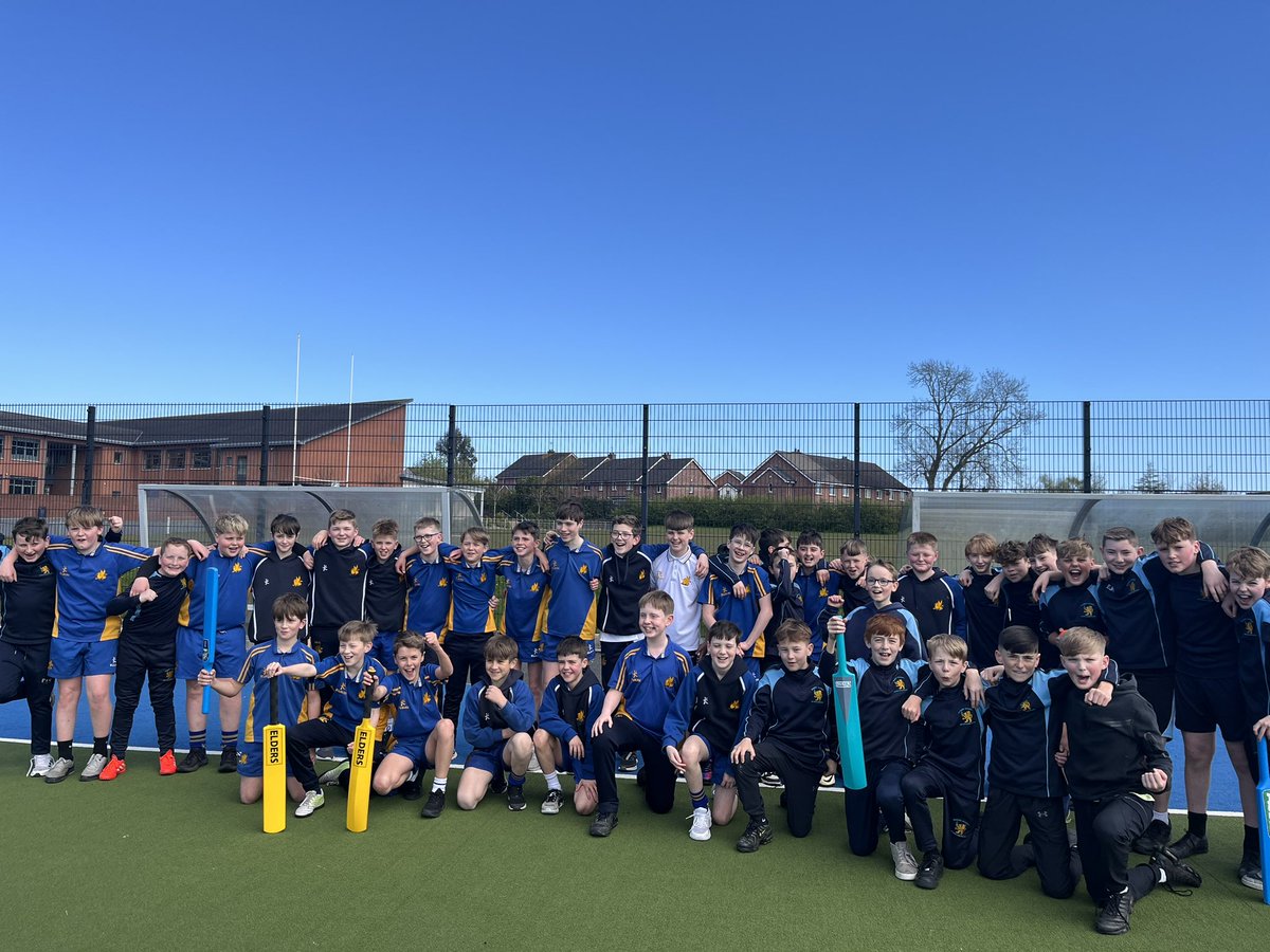 BASFC Cricket 🏏 Year 8 boys and girls enjoying a great afternoon playing cricket! Everyone had a brilliant day! Thanks to @SportBGS for hosting us👍🏻 @Bangor_Academy