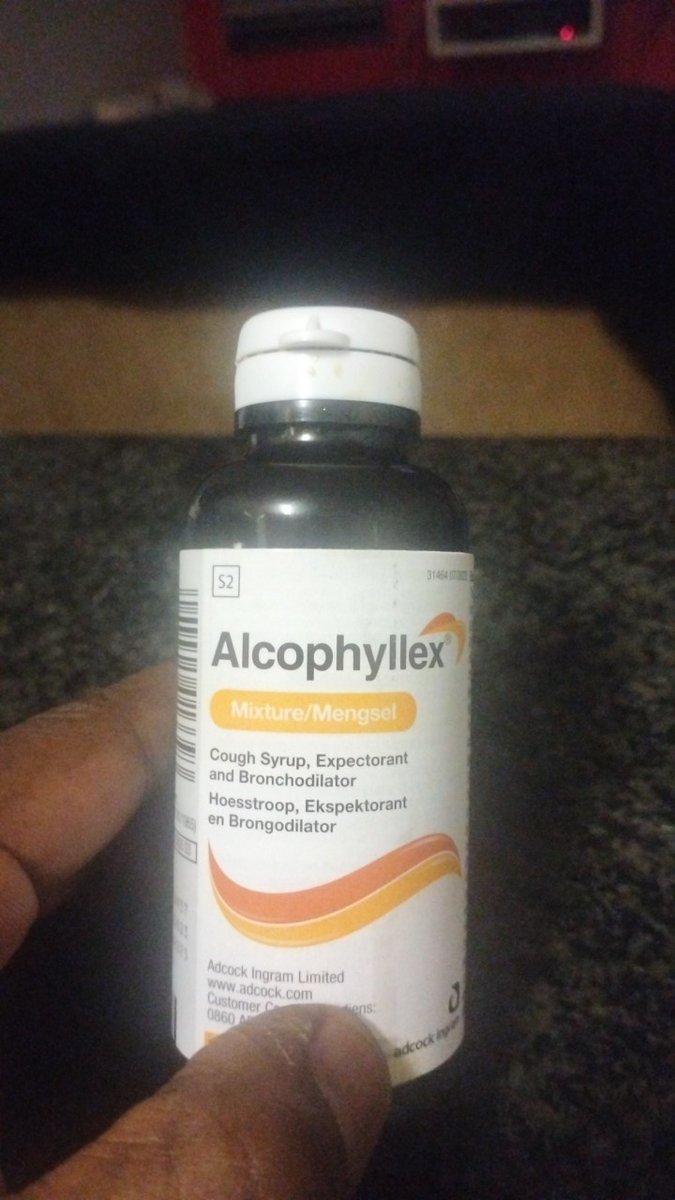 tchilisto's tweet photo. #alcophyllex,what happened to this, viscosity is low and the kick ya that alcohol is missing.
Thought it was the batch I got from click's,then bought from other ....,same results https://t.co/GM0omc7ZfR