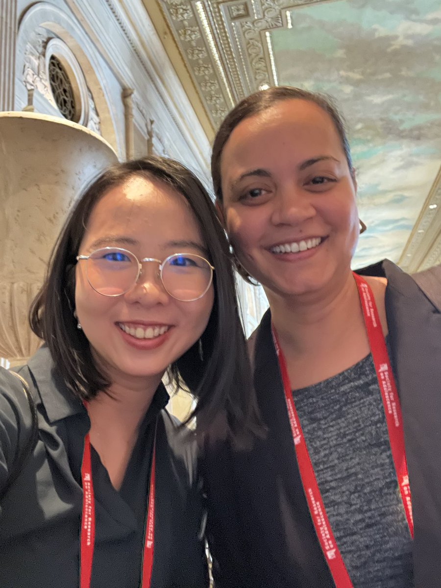 Love that two former lab members from different lab “eras” bumped into each other at @SRAdolescence!