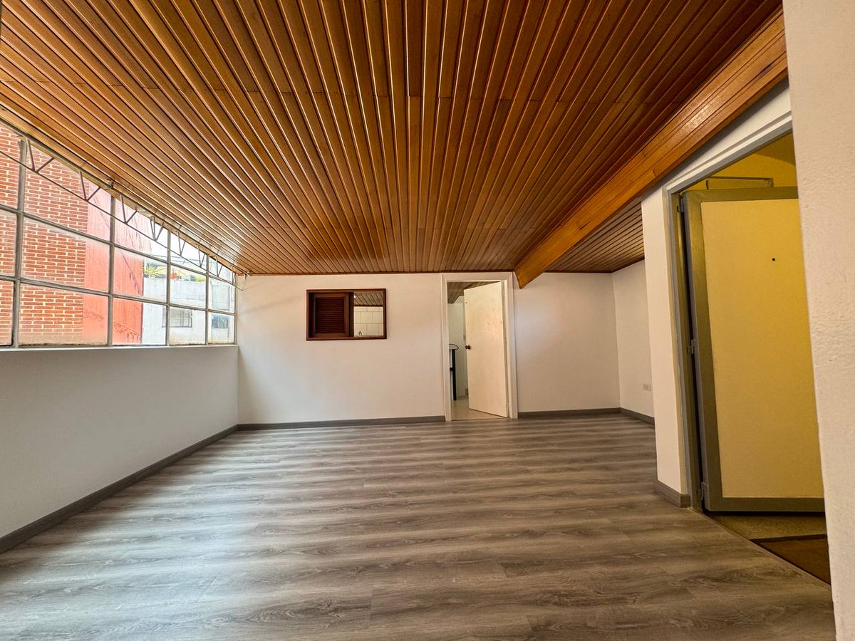 AsesoralegalS1's tweet photo. Venta apartamento Chapinero alto @metrocuadrado @fincaraiz @ciencuadras @Mercadolibre @Javeriana919fm https://t.co/kpQydITlJi