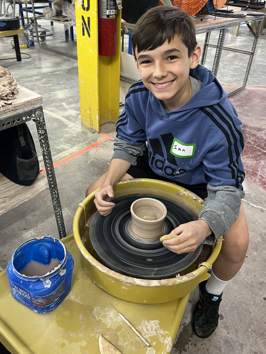 BooneKY_GATES's tweet photo. GATES middle school and elementary students teamed up and headed to Queen City Clay!   Our wheels were spinning… quite literally, as we learned to throw clay like pros!  @boone_county @ThornwildeBoone @CMSColts @CampErnstBlazer https://t.co/GaWrNg1gaX