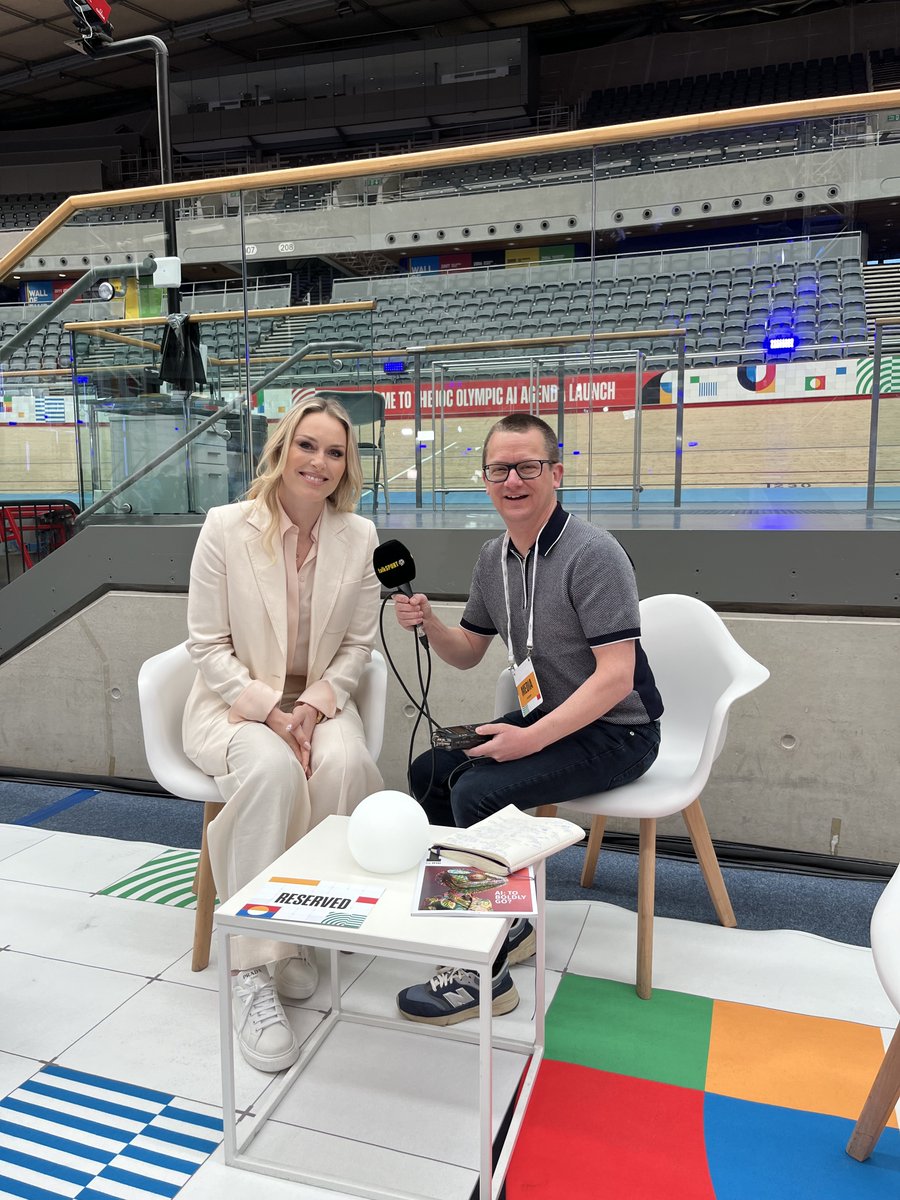 Two #Olympic champions Lindsey Vonn and Nadia Comaneci both welcomed the decision by @WorldAthletics to give cash for gold medals at #Paris2024 'as a start'. The Downhill skier told us she got $12k for winning won gold in 2010 Winter #Olympics from Team USA Great day @LeeValleyVP