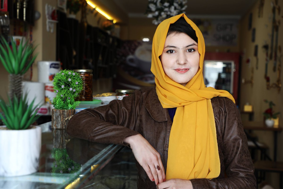 With @UNDPaf's support, 75,000 women-led businesses in #Afghanistan created opportunities for over 900,000 people, mostly women, benefiting 4.5 million Afghans. Check out more key findings in our new report: go.undp.org/ZkD