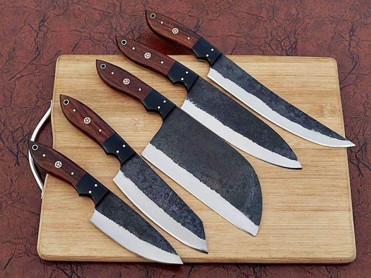 EDCCARRY1's tweet photo. Chef Set up for grabs! Hit me up for all the details and to place your order #USA #usaknives #usatoday #CHEF1 #chefknife #chefknifes #chefset https://t.co/nsyIyHQrVo