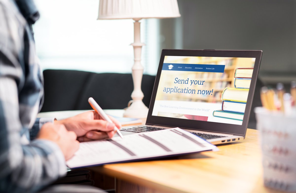 HEAG_INC's tweet photo. The #FAFSA overhaul has led to errors &amp; delays this year. Given the pressure to release financial aid offers as soon as the ISIR is available, we’ve compiled tips to help you prepare in other areas that support the awarding process https://t.co/Lq0ZOjiHmd #highered #fachat https://t.co/EKlTOsc8lD