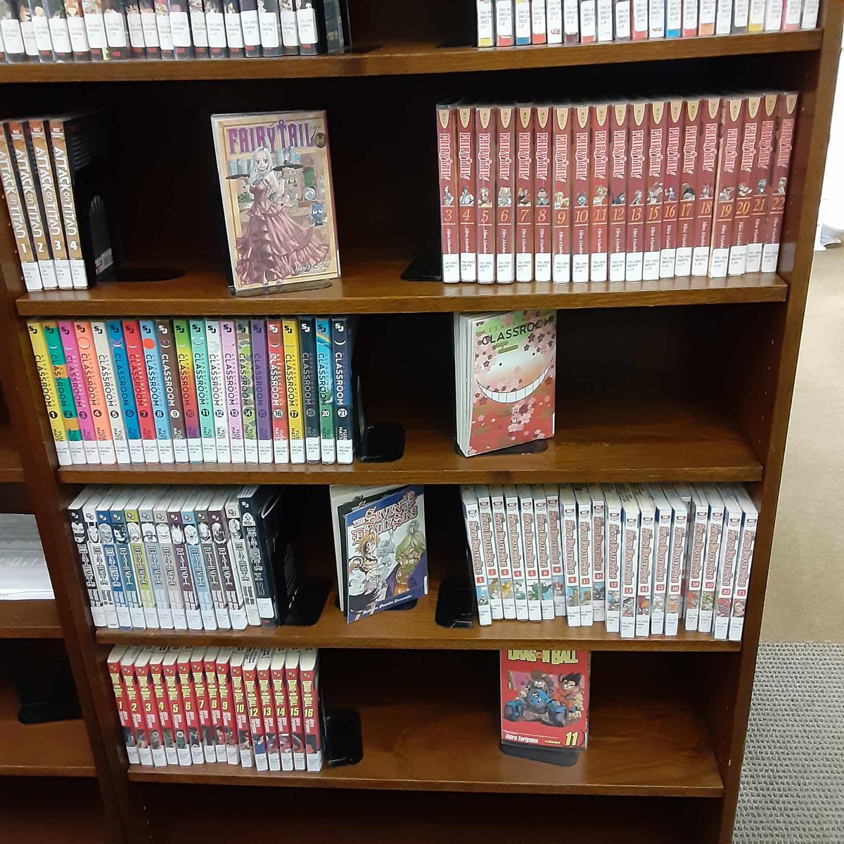 EberlyLibraryWU's tweet photo. Are you a fan  of manga? Check out Eberly's manga collection, generously provided by  the Japanese Culture and Anime Club, and located behind the circulation  desk #mangacollection #eberlylibrarywu #academiclibrary https://t.co/aq33KvsV5n