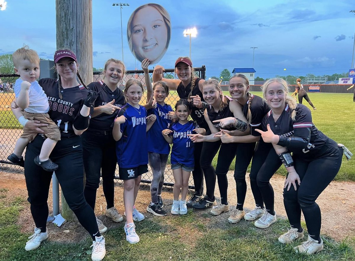 Had a great team win (10-0) against our cross-town rival last night! Thankful to be given the opportunity to play with these girls🤍 #ahhpc @PulaskiSoftbal @LegacyLegendsS1 @mojo09_paducah