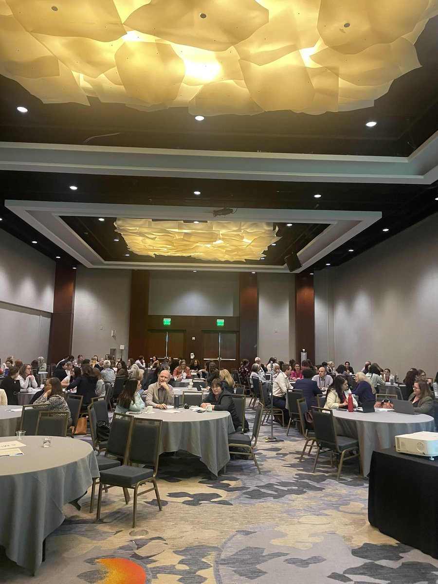 LynnLeveille's tweet photo. Touchdown SF 📍 First day of the 2024 GSA-CiM-OSR National Meeting was amazing. Loved learning about managing imposter syndrome with @HMechaber, the role of AI in med ed and discussing OSR initiatives. Also thankful to have been able to present on junctures in medical school 🏫 https://t.co/wMDEbL4vGT