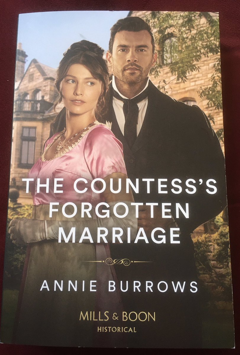 While at WHSmith’s earlier today spotted this #Book by @NovelistaAnnie 📚

The Countess’s Forgotten Marriage
by Annie Burrows 

So picked it up using almost the last of my Christmas voucher from work 😀

#BookTwitter
#HistoricalFiction
@MillsandBoon