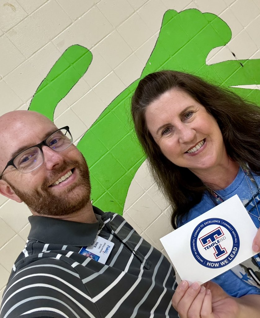 CaterTISD's tweet photo. Help us celebrate the incredible Coach Prentiss who received a @TempleISD #HowWeLead recognition today for all the amazing ways she serves and supports our community! ππΊ
Youβre the best! Thanks Coach! https://t.co/V6CSK7HG1v