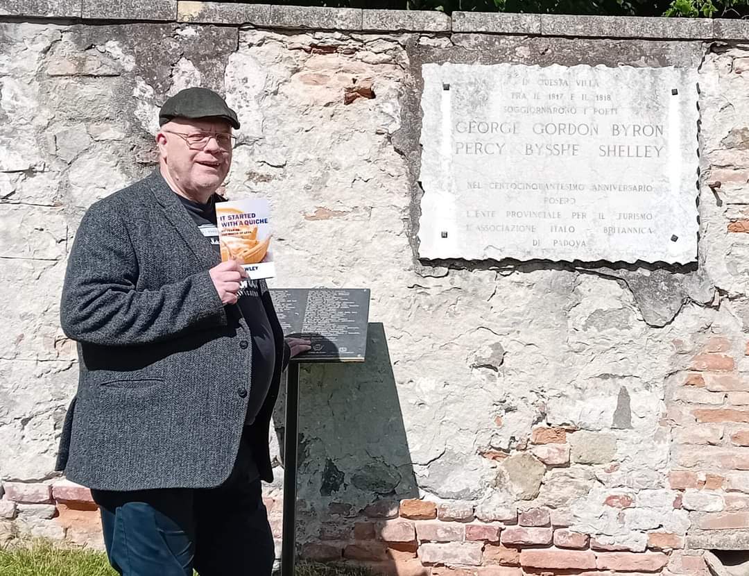 TripeUK's tweet photo. Author Bill Cawley outside Shelley's House in Este with It Started With a Quiche.
 
"Hail to thee baked savoury 
Tripe, thou never wert"
https://t.co/kObpHjJ6Qs https://t.co/uxXe4fnczb
