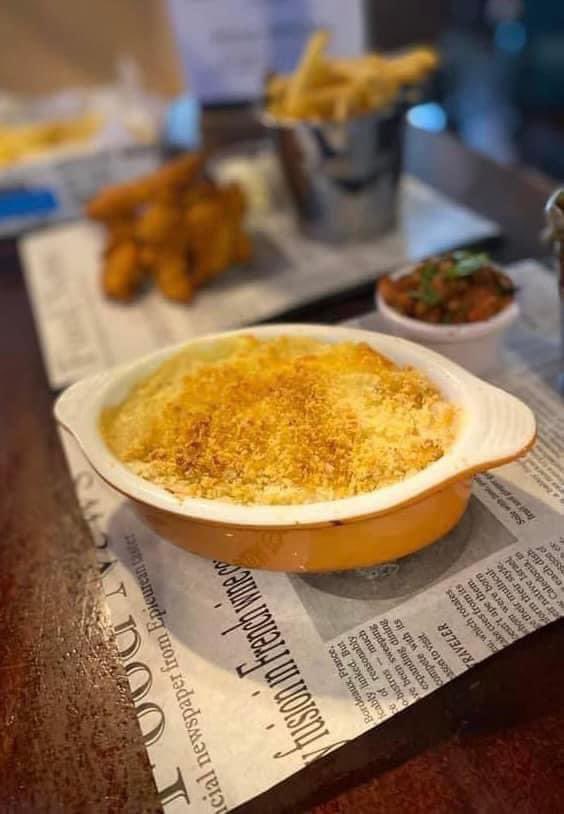 longboatsbar's tweet photo. It’s Friday … Rugby time … FA Cup Semi finals .. Premier League and most of all our Seafood Special … 

Ballycotton Seafood Bake (Salmon, Cod, Prawn and Lobster)  served with a Cherry Tomato  and Rocket Salad and side of Fries … https://t.co/RBe5FC3kdk