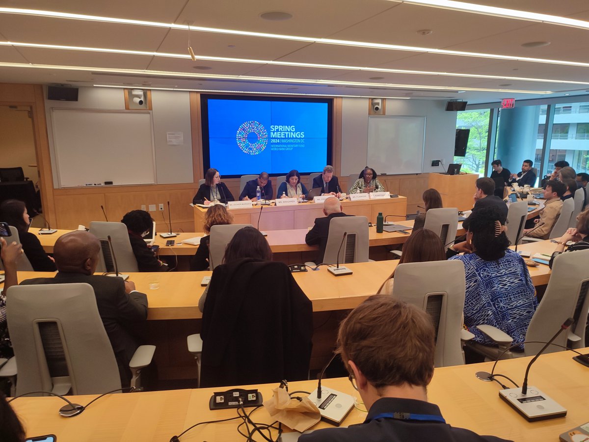 "We don't need piecemeal reforms, we need a new financial architecture and ending austerity". Strong statements at <a href="/IMFNews/">IMF</a> #SpringMeetings. Thanks to our great speakers and partners at <a href="/globalpolicy/">Global Policy Forum Europe</a> cosponsored event on solving the debt crises.