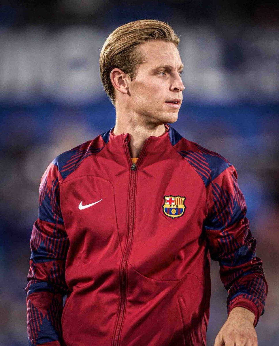 🚨 Barcelona wan sell Frenkie de Jong this summer and dem dey think say dem fit get like €60-70m. #MUFC 💰 [@MatteMoretto]