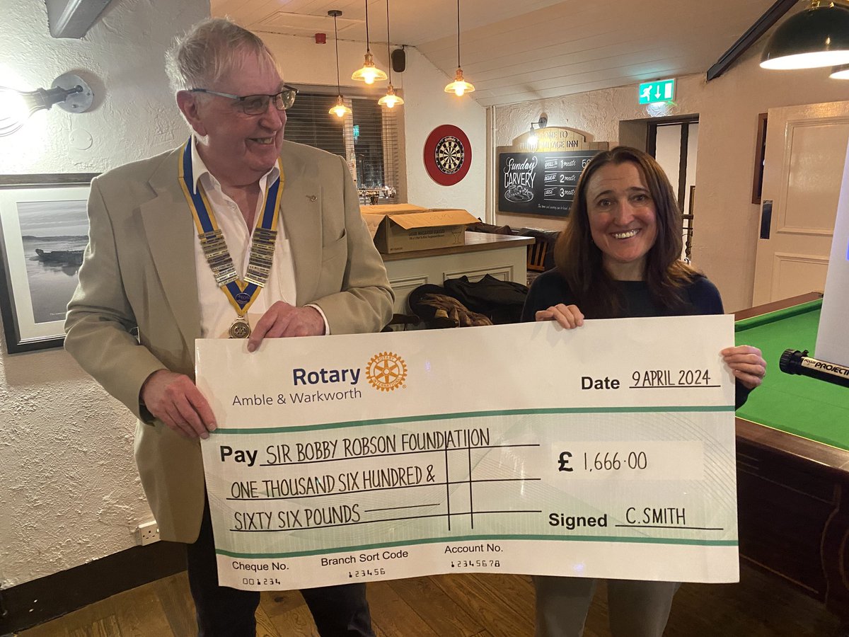 Thanks to everyone at Warkworth & Amble Rotary Club for organising a golf day @AlnmouthGC and for such enthusiastic support for our work. We loved visiting the club to talk about the difference their support will make for people facing cancer now, and in the future.