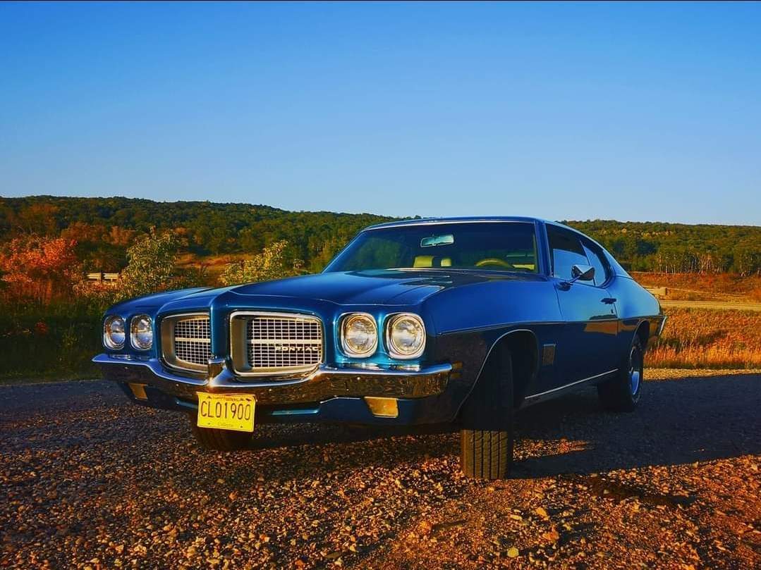 It's almost the weekend so slack off and enjoy a little #Pontiac This OR That! GO to: foreverpontiac.com/Pontiac-This-O…

#foreverpontiac #Pontiaconly #Pontiacpower #Pontiaclemans #lemans #classiccars #car #auto #vehicle #carshow #autoshow