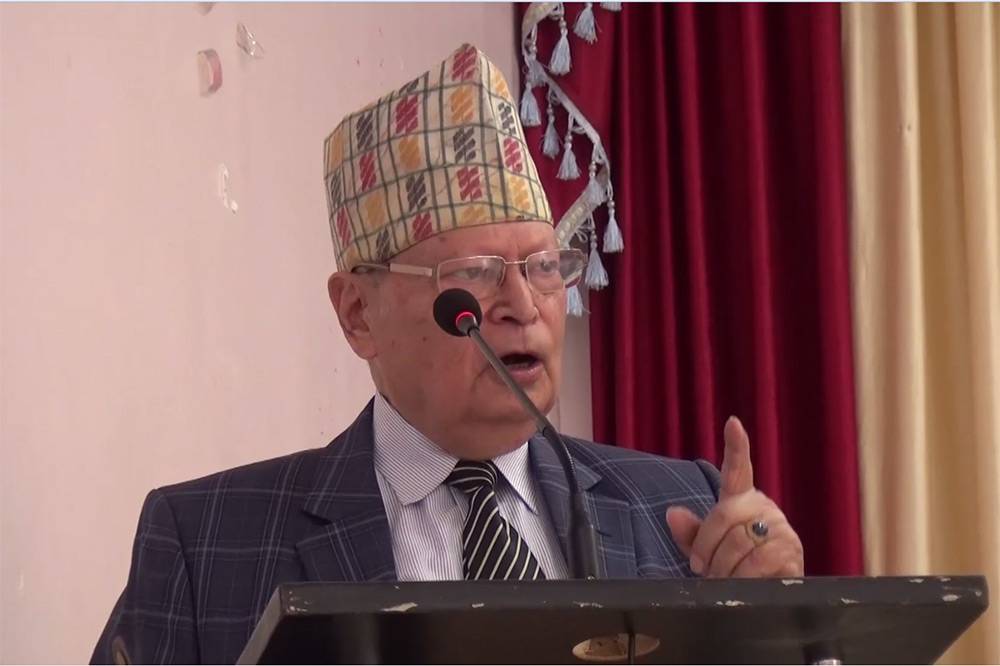 “नेपालमा प्रजातन्त्र असफल भएको होइन, राजनीतिक नेतृत्व असफल भएको हो। जनताले त प्रत्येक आमचुनावमा सामूहिक विवेकबाट परिपक्व निर्णय गरेकै हुन्। तर यसलाई सदुपयोग गर्न नेतृत्व कहिल्यै सक्षम भएन।” - रमेशनाथ पाण्डे, पूर्व परराष्ट्रमंत्री