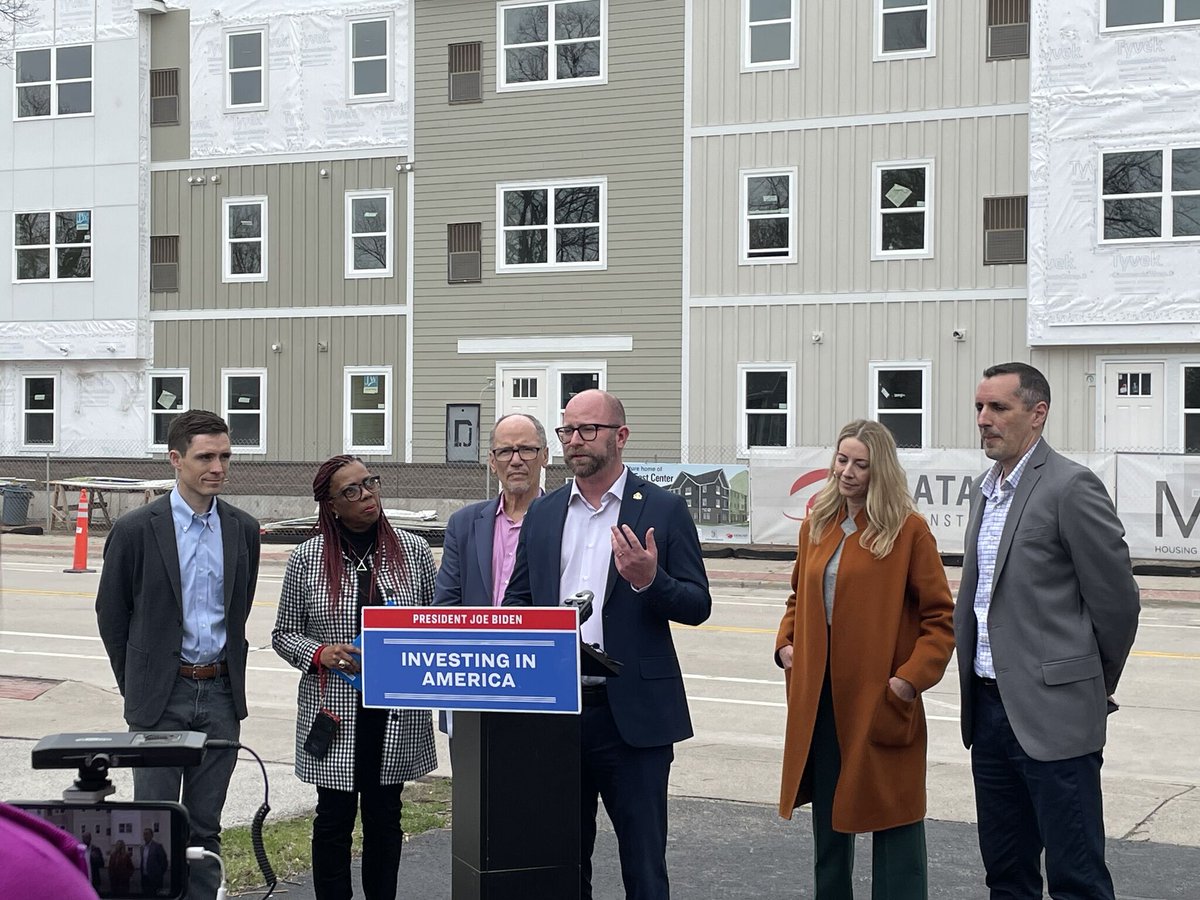 Our team was fortunate to be recognized for our work by Tom Perez, Director of the White House Office of Intergovernmental Affairs. Green Bay’s new City East Center will not only provide affordable housing to 43 families, but it will also house the Brown County United Way.