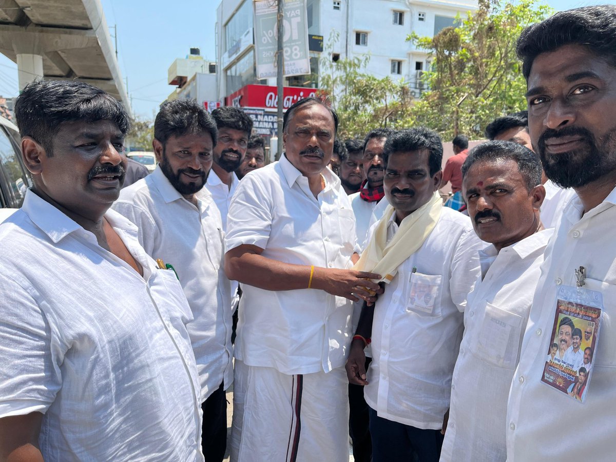 சென்னை வடகிழக்கு மாவட்டம், திருவொற்றியூர் ,1வது மண்டலக் குழுத் தலைவரும், திருவெற்றியூர் கிழக்குப் பகுதி கழகச் செயலாளருமான திமு.தனியரசு MC அவர்களுக்கு சென்னை வடகிழக்கு மாவட்டம் சார்பில் பிறந்தநாள் வாழ்த்துகள்