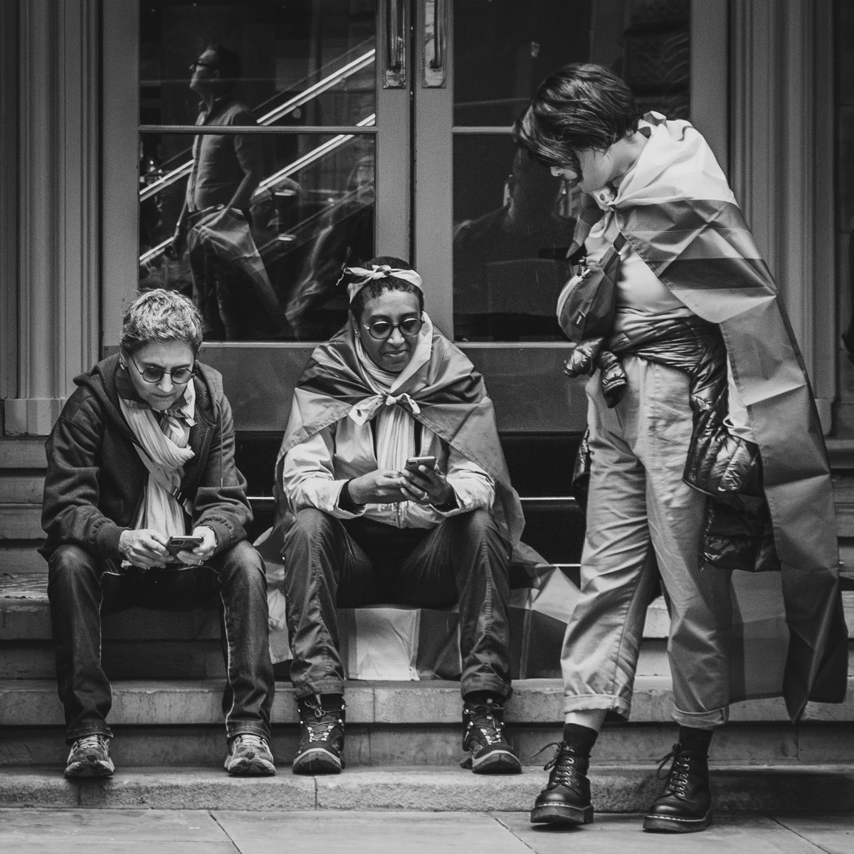 Manchester Portraits 📷 
#travelphotography #onthestreet  #peoplephotography   #urbanstreetphotogallery  #streetphotography #documentaryphotography  #urbanandstreet #fujifilm_xseries #photography #mcr #streetshot #people  #manchester #storyofthestreet  #blackandwhitephotography