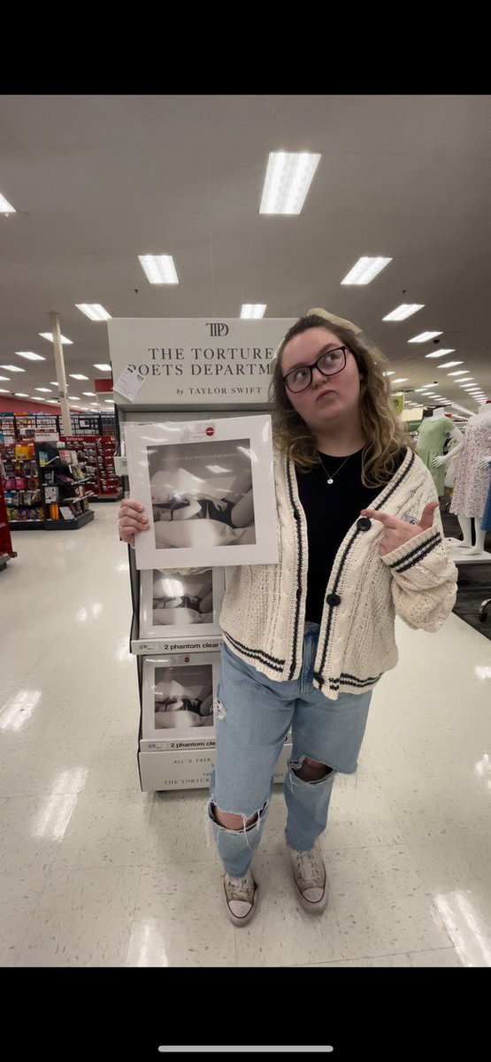 jgritz78's tweet photo. #TSTTPD #TaylorSwift @taylornation13 @taylorswift13 

Of course I had to goto @Target to pickup a vinyl! Oh and maybe a few boxes of @Kleenex tissues 😭 https://t.co/SLduUTu5bI