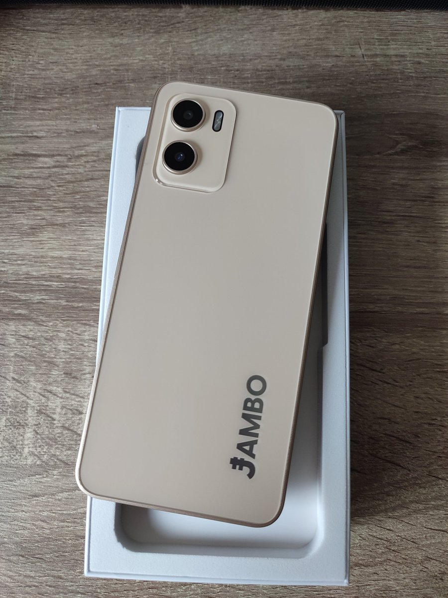 _outdoor_hunter's tweet photo. I finally received my new phone from Jumbo.  I will use and learn Web3 in a new way 😀 I’m very happy because I’ve been waiting for this day for 2 months 🥳 https://t.co/IEMN4vE159