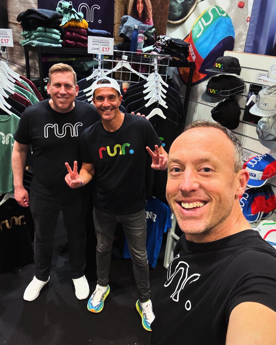 Day 3 Dream Team of the #LondonMarathon expo! 🙌

Huge shout out to Dan, AKA <a href="/southcoastpiper/">DDP</a>. When you need someone to help out and talk running, Dan is the perfect person!

Today has been another fantastic day so far and it’s not over by a long way…..