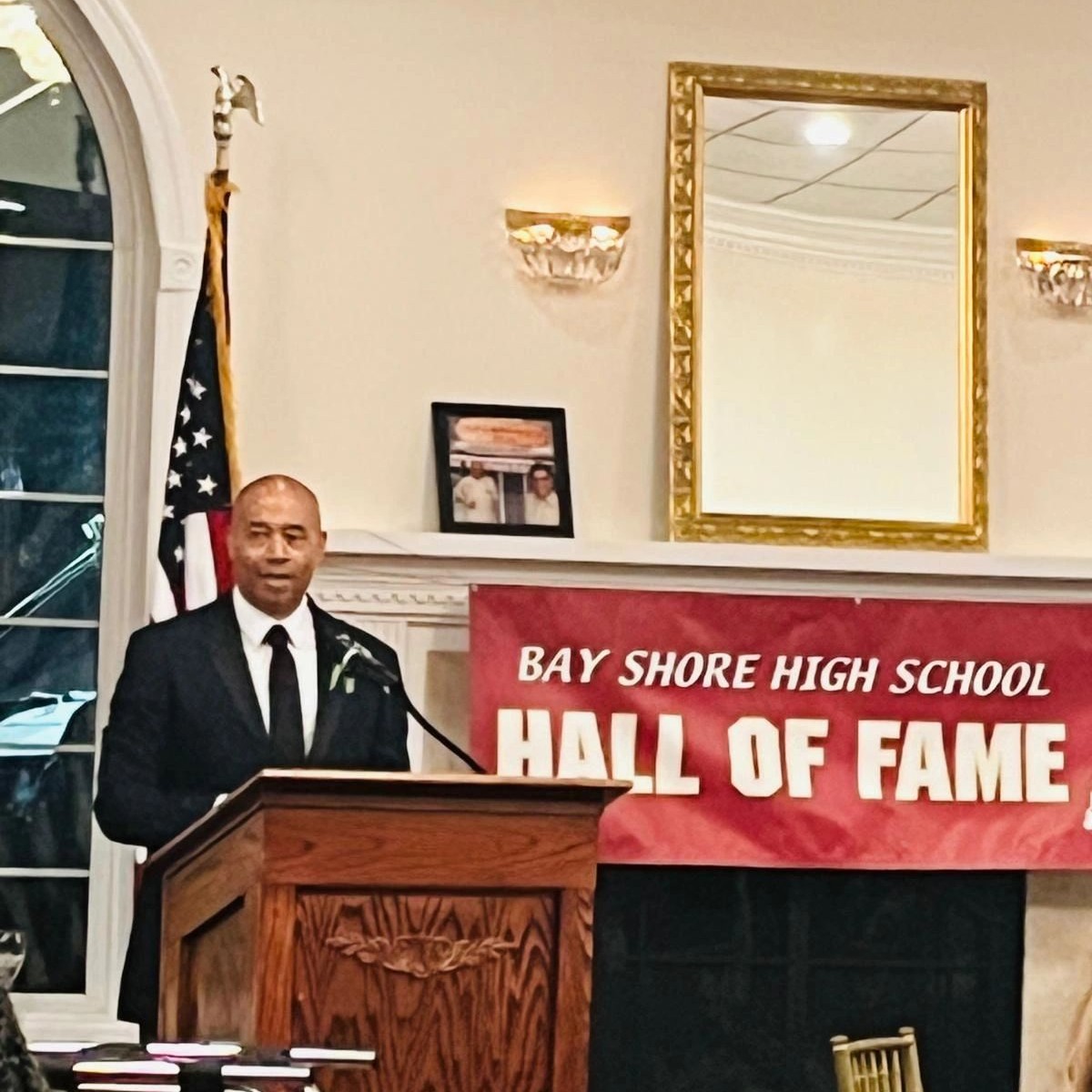 CEASSBU's tweet image. Congratulations to one of our own, Derek Petersen, CEO of Soter Technologies, who was recently inducted into the Bay Shore High School Hall of Fame. 

He earned a BS in Computer Science and Applied Math @stonybrooku.  

#stonybrookalumni #computerscience #appliedmath #seawolf