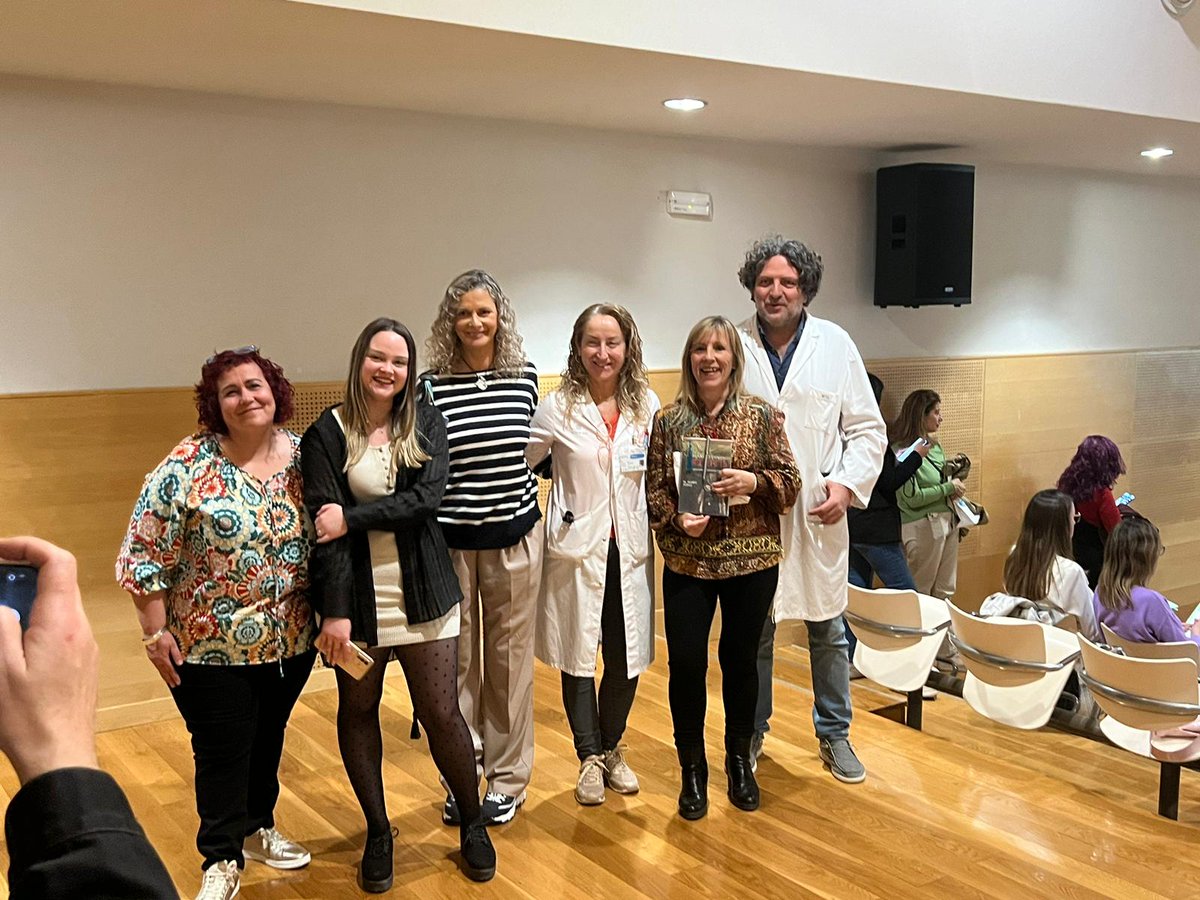 Andrea, Elisa, Toñi, Isabel, Toni...5 de las personas que participamos en el libro 📕#caminandoconlaartritis
<a href="/DocumentaBalear/">Documenta Balear</a>