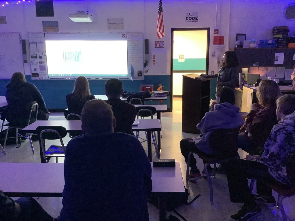 CPACTC's tweet photo. #computerprogramming students @cpactc #present their #interactivewebquestwebsitedesigns to the class today. #opportunitiesunlimited #heishman #april2024 https://t.co/w3PlSArTKk